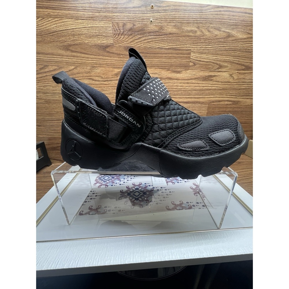 Jordan Trunner LX Triple Black/Black-Black HQ2164-001 Women's Size 6 New - Picture 9 of 12